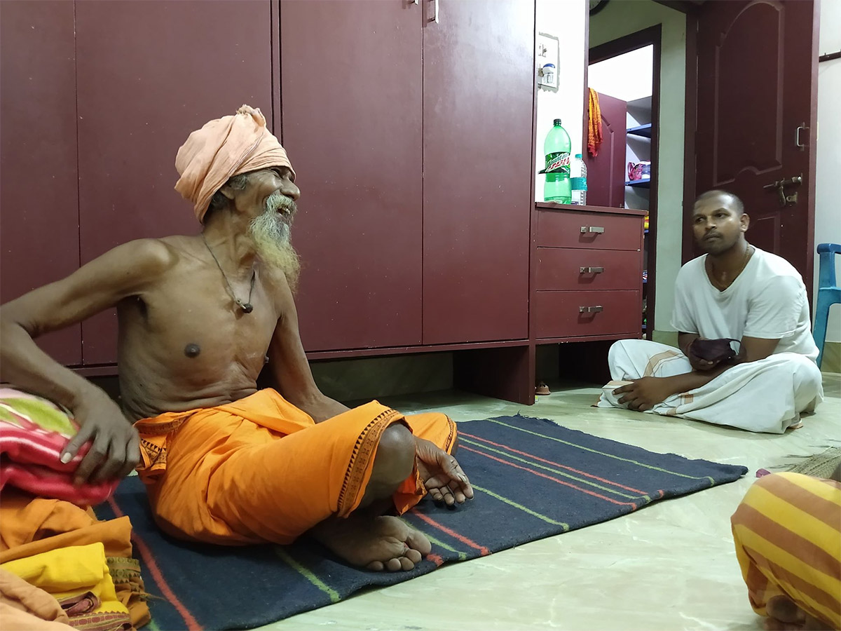 98 Year Old Sadhu Brahma Chaitanya Das Visits Chennai Ashram